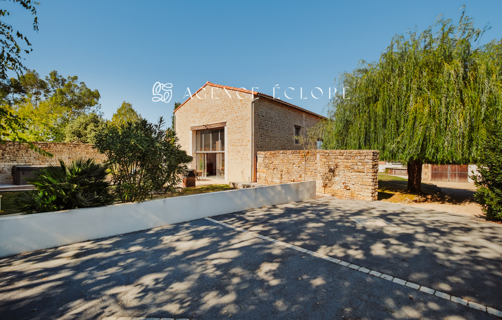 Maison 6 pièces 276 m² · à Chauray · 276 m² · 599 000 €