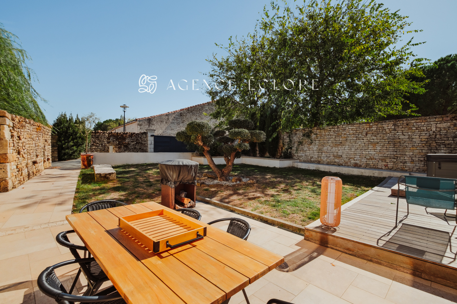 Maison 6 pièces 276 m² · à Chauray · 276 m² · 599 000 €